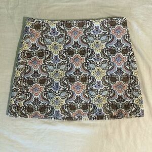 Cute Zara mini skirt, size S. Too small for me now!